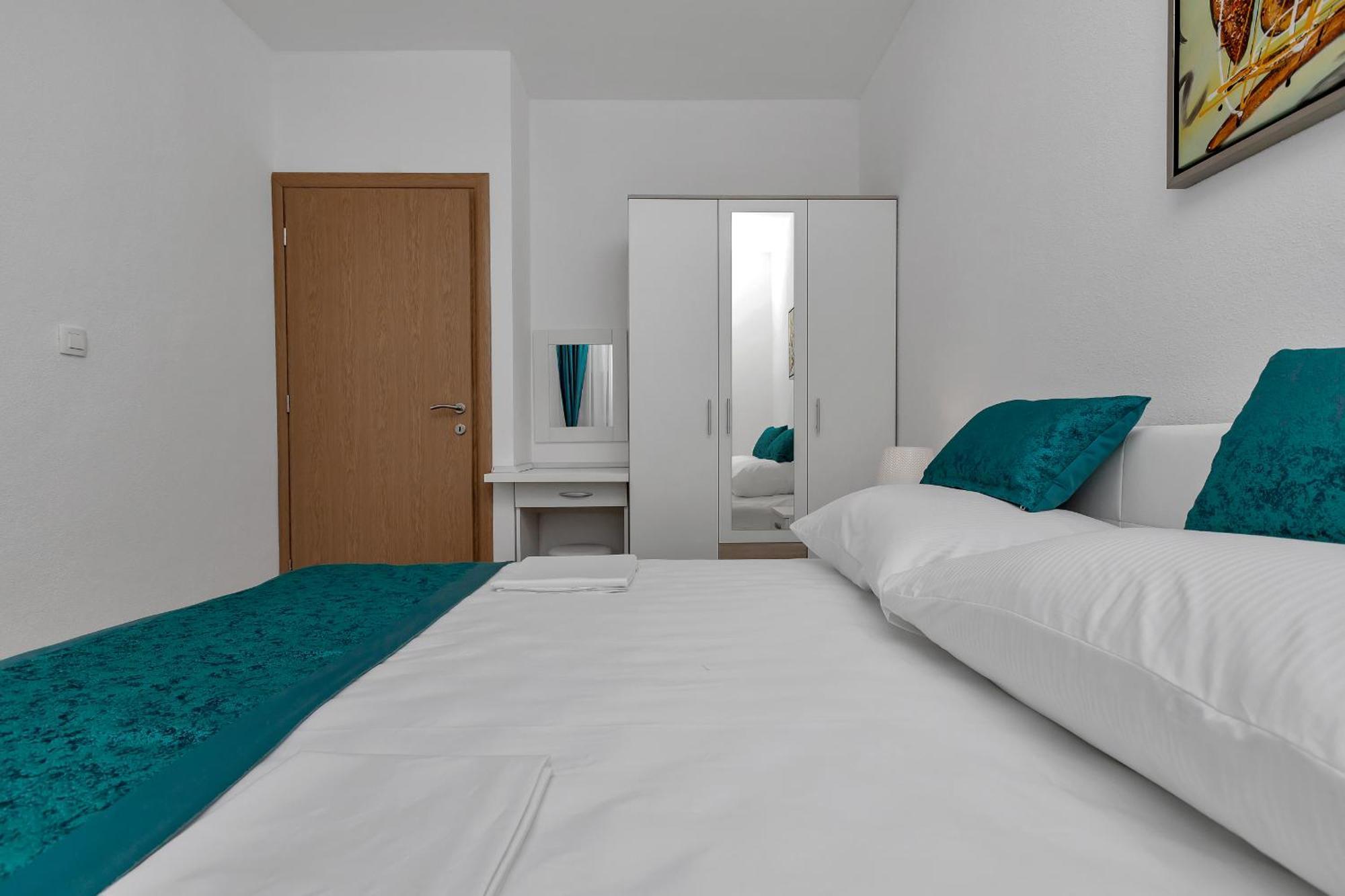 Apartments Villa Medo Makarska Room photo